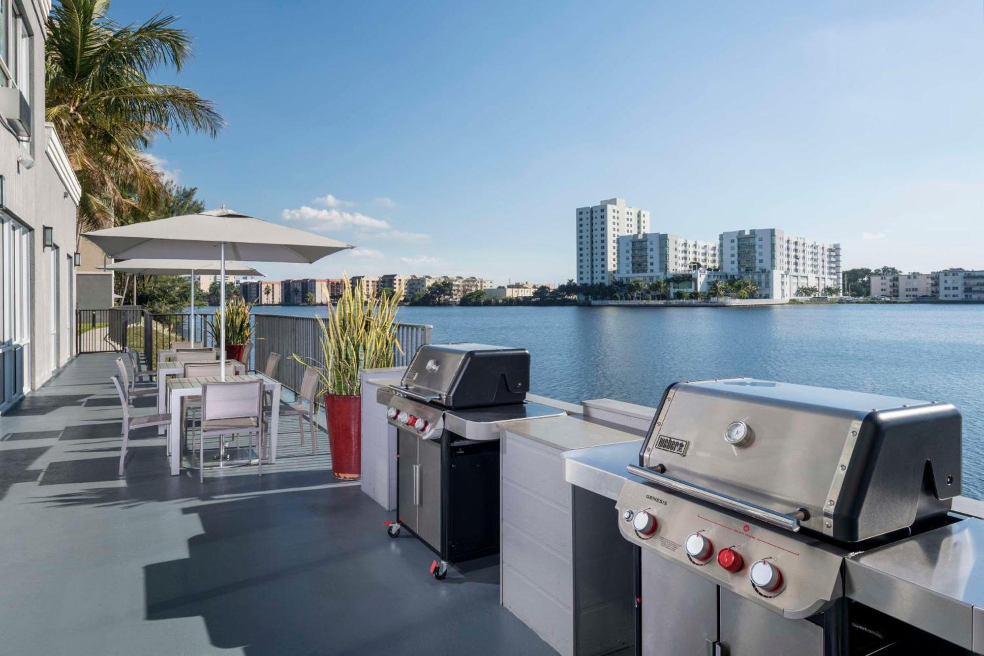 Homewood Suites Miami Airport/Blue Lagoon Miami Springs Extérieur photo