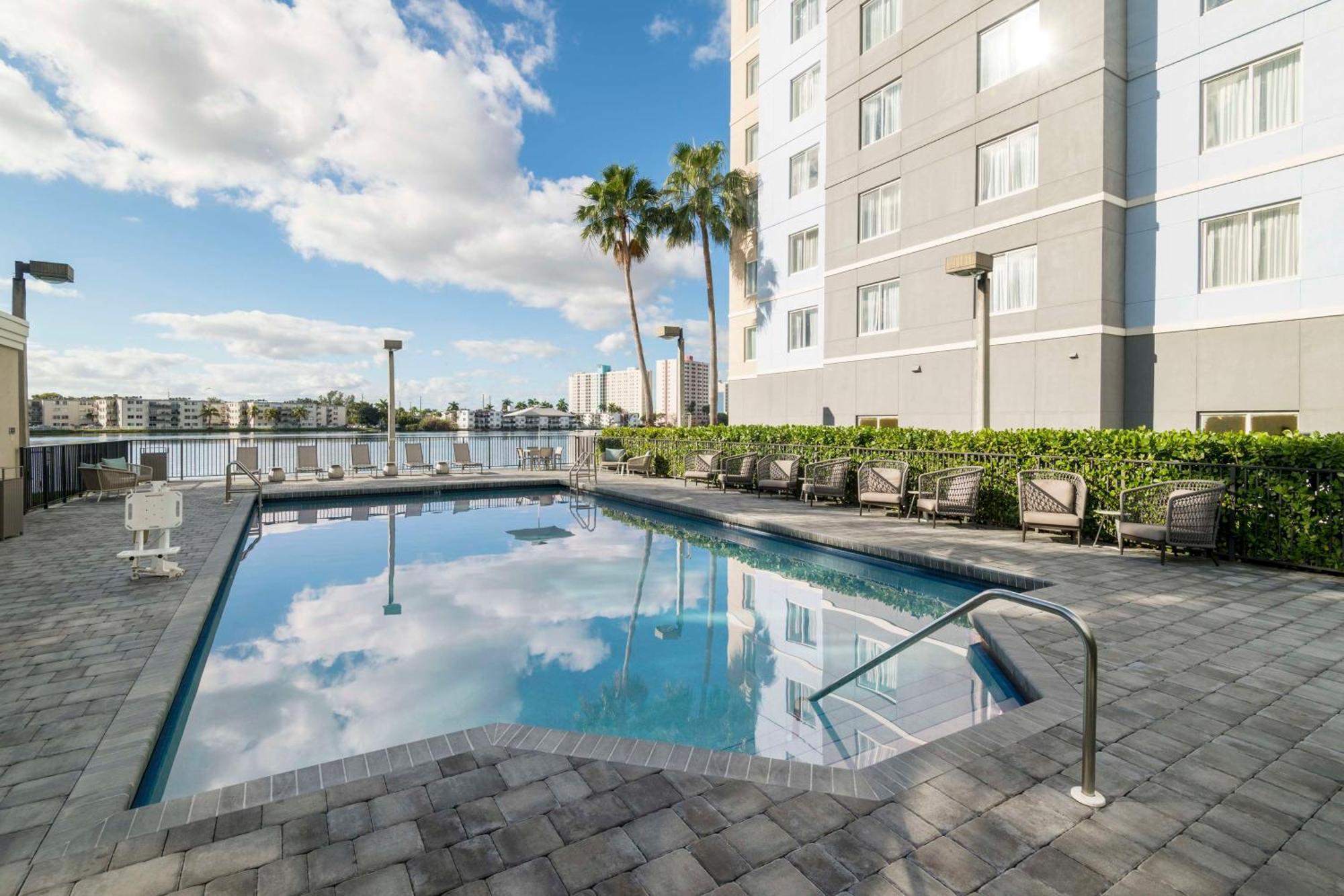 Homewood Suites Miami Airport/Blue Lagoon Miami Springs Extérieur photo